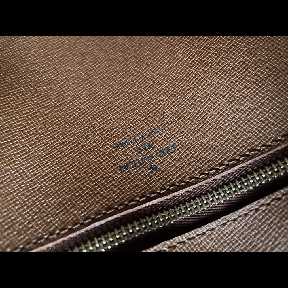 Louis vuitton jeune fille 27 (GM) - Picture 14 of 16